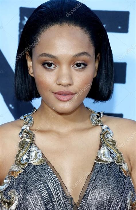 1,332 Actress Kiersey Clemons Stock Photos & High。